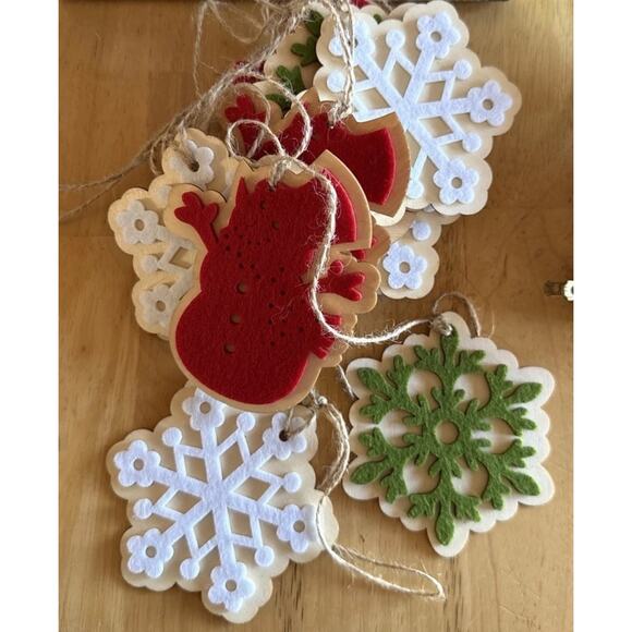 Felt Wooden Garland 6.5 Ft. Christmas Mantel Tree Holiday Cottage Decor Style - Picture 5 of 5